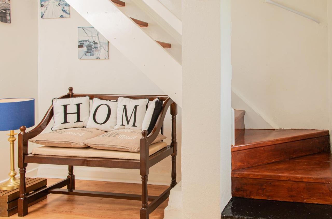 1844 Seascape Cottage Is Located On The Wild Atlantic Way Fanore Exterior foto
