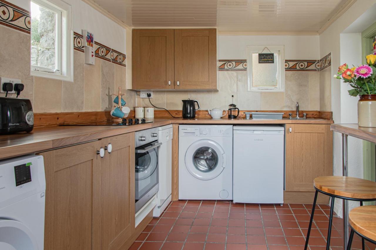 1844 Seascape Cottage Is Located On The Wild Atlantic Way Fanore Exterior foto