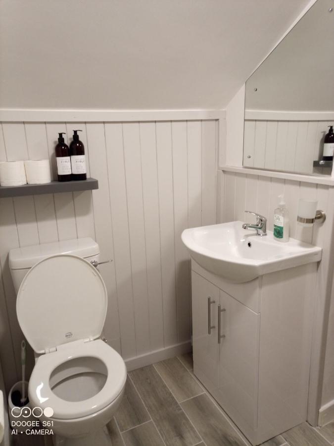 1844 Seascape Cottage Is Located On The Wild Atlantic Way Fanore Exterior foto