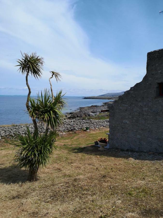1844 Seascape Cottage Is Located On The Wild Atlantic Way Fanore Exterior foto